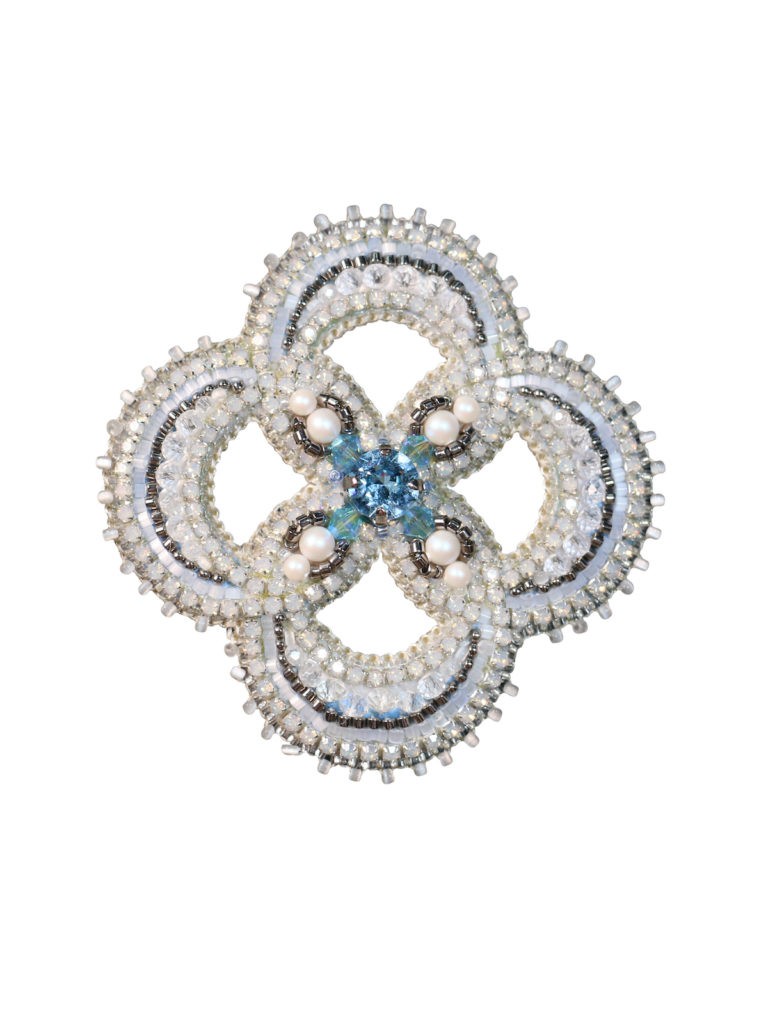 Channel classic glamour with SAFIRO Crystal Brooches Safiro