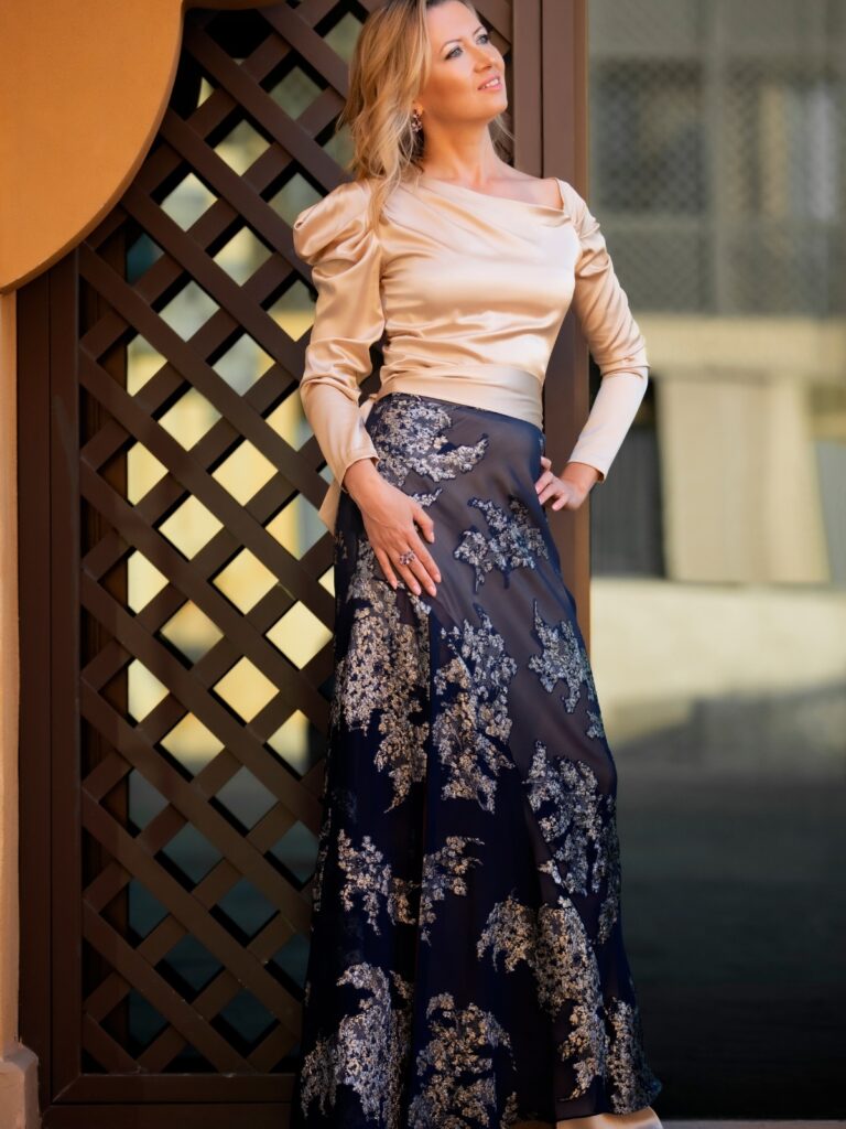 Red Carpet Ready: Dazzling Outfits and Dresses to Wear to a Gala Safiro